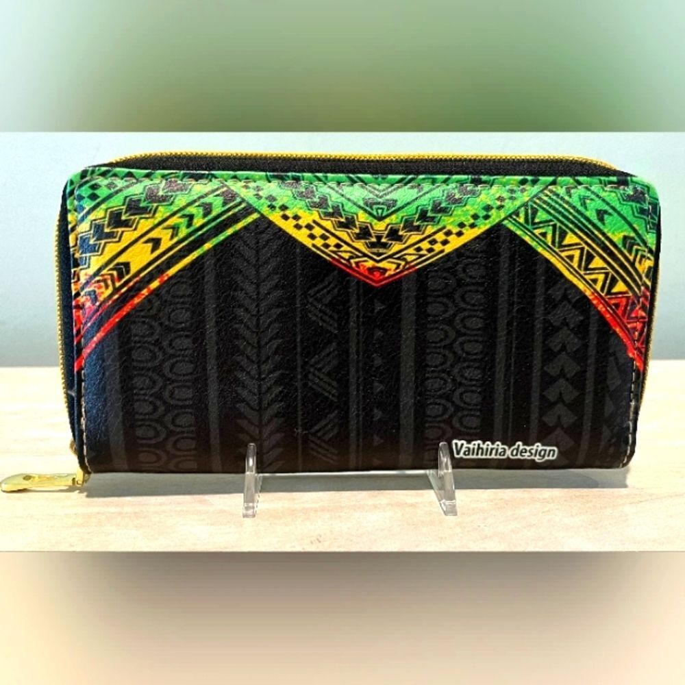 Vaihiria‎ Design Vegan Leather Long Wallet in a Polynesian Tribal Pattern